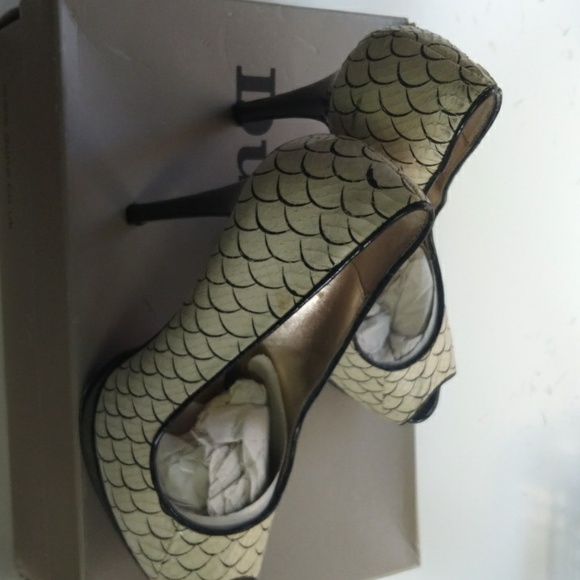 Dune Shoes UK 3 Eur 36 cream and black - Picture 3 of 8